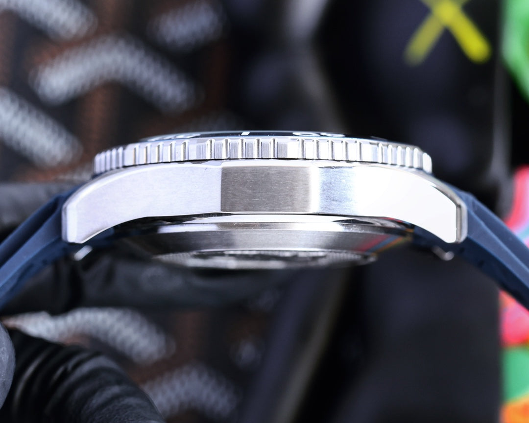 Blue - Blue Rubber - Automatic - 41mm