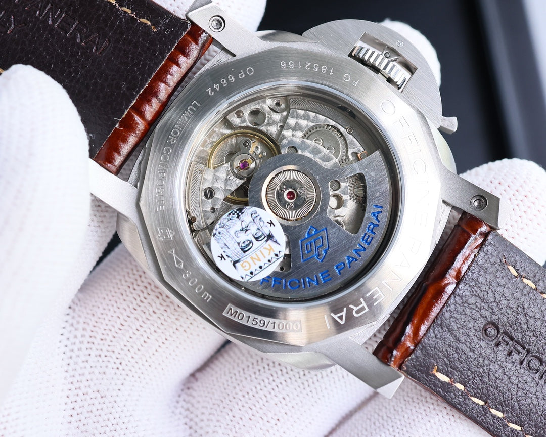 White 316L - Brown Leather - Automatic - 44mm
