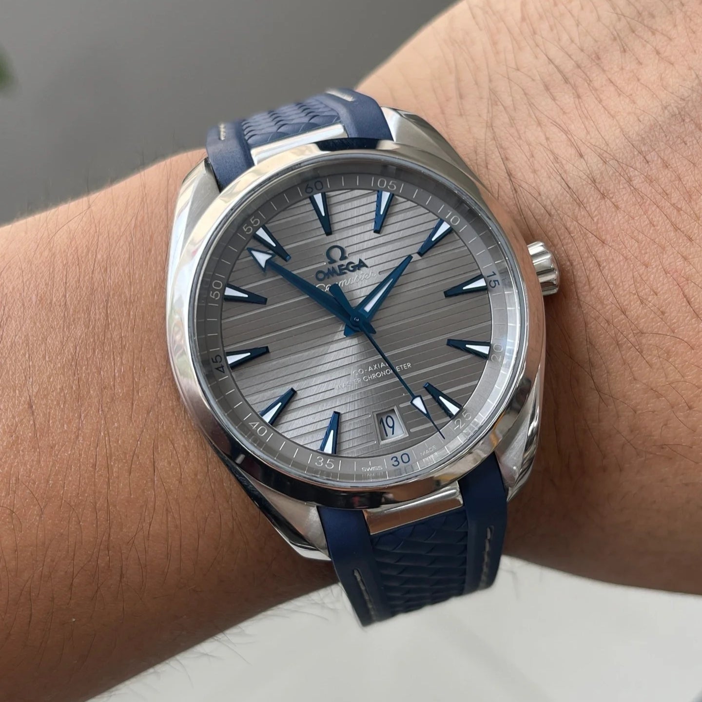 220.12.41.21.06.001- Grey -Blue Rubber- Automatic -41mm
