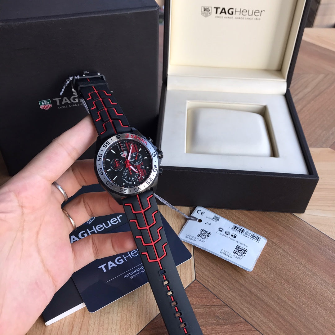 Chronograph -Black Red - Red Rubber - Quartz - 44mm