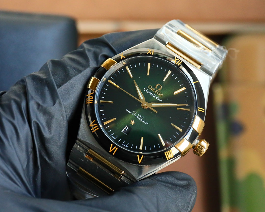 Green - Black Yellow - Silver 904L Steel - Automatic - 41mm