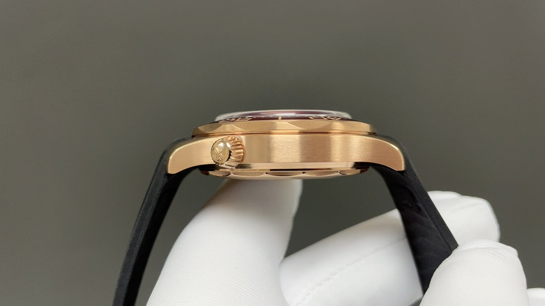 Black Red - Black Rubber - Automatic - 42mm