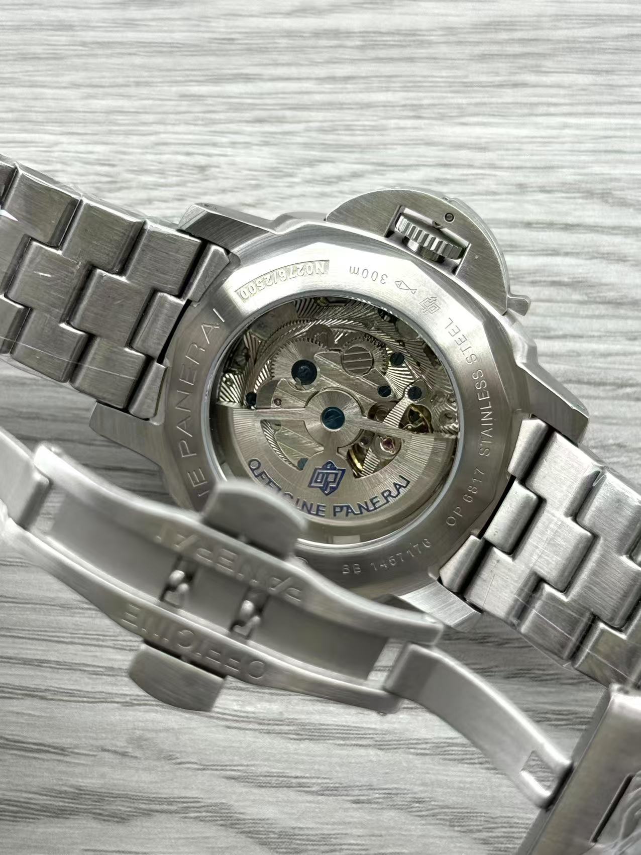 Black - Silver 904L Steel -Automatic - 44mm