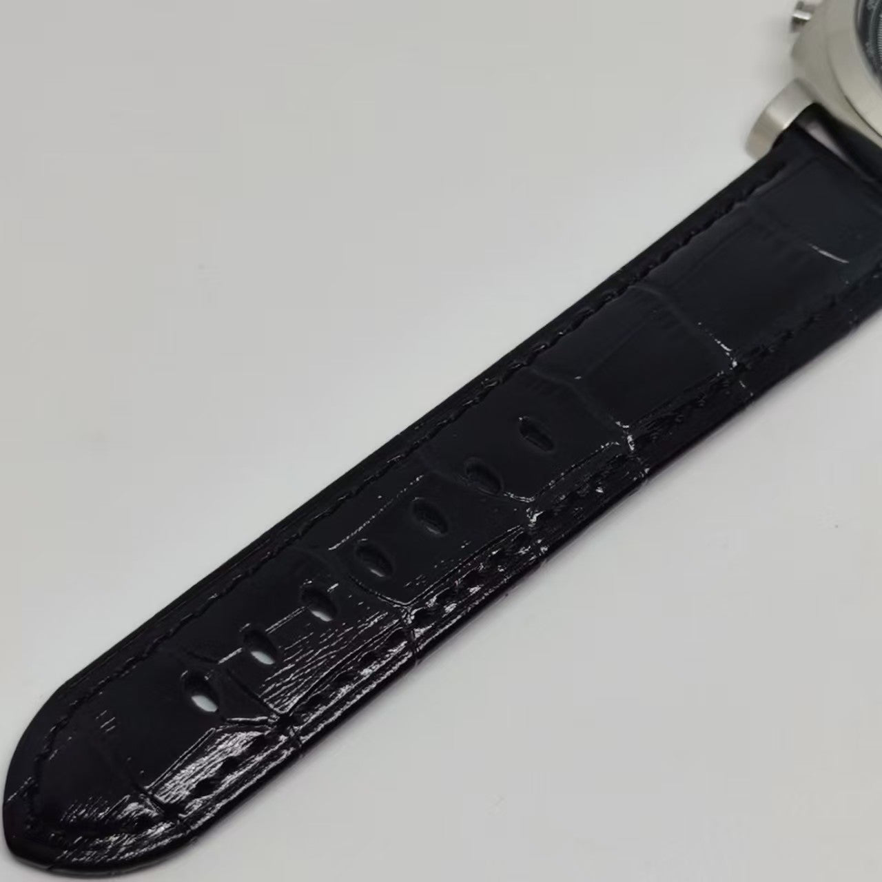 Black - Silver 904L Steel- Black Leather - Automatic - 44mm