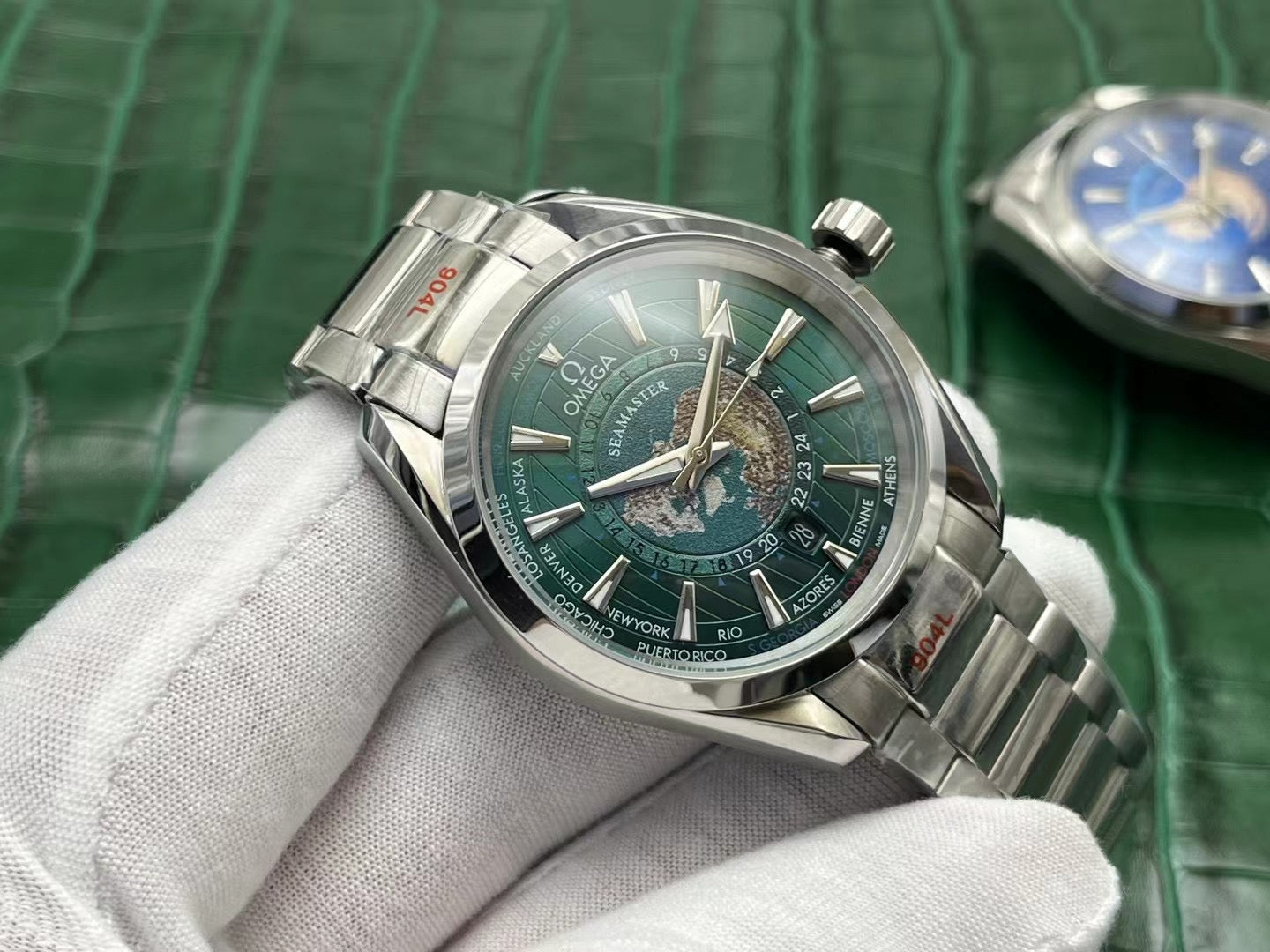 Green World Map - 904L Steel - Automatic - 43mm