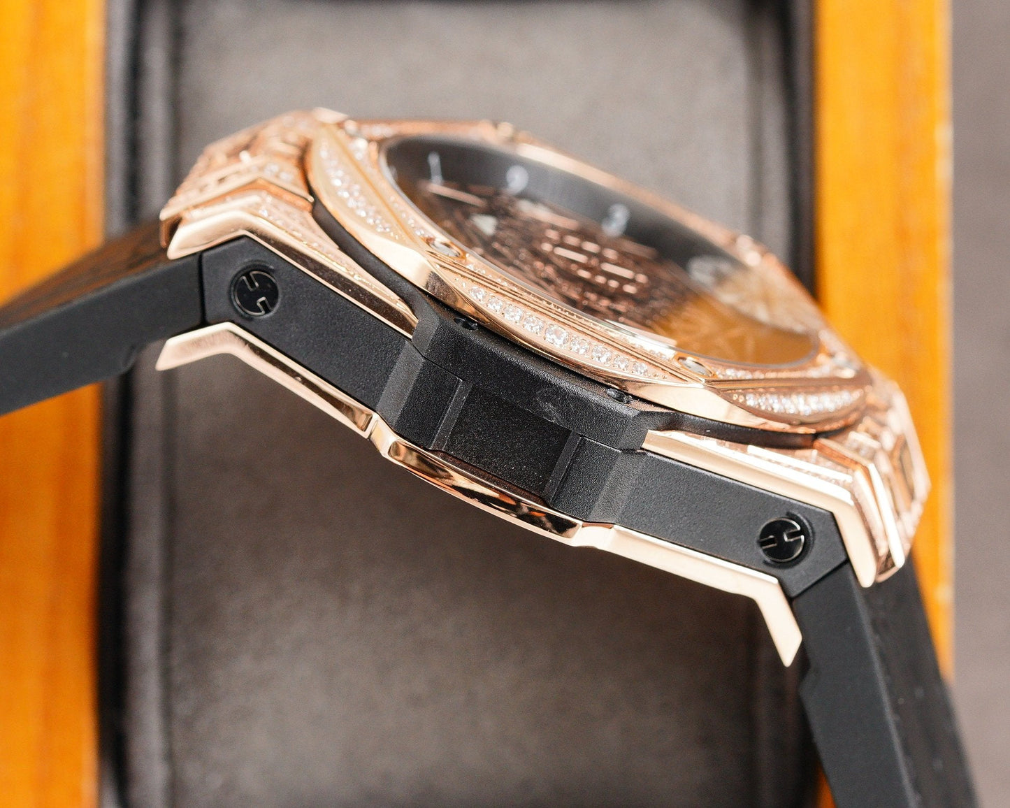 Rosegold - Black Rubber - Automatic - 42mm