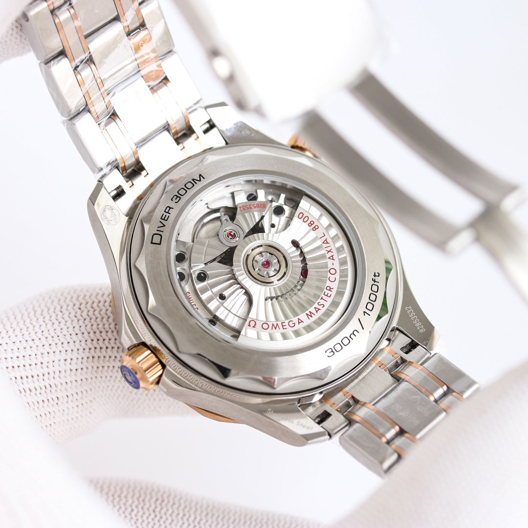 Top Version-210.20.42.20.01.002- Black face - 904L Steel -Free rubber stap -Automatic - 42mm