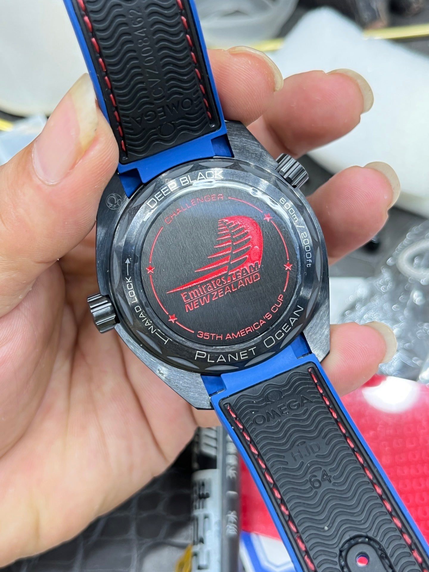 L Size Black Red Steel - Black rubber - Automatic - 45.5mm