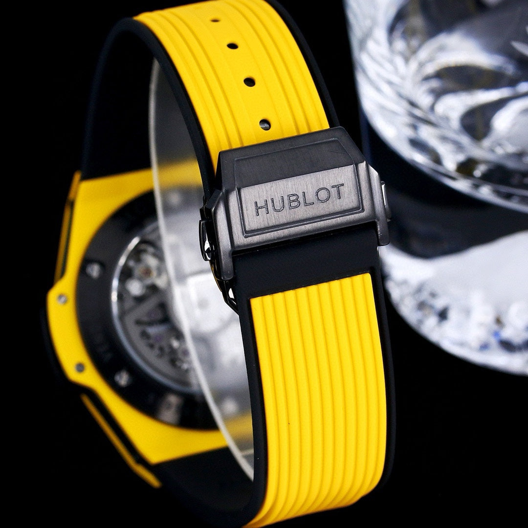 Chronograph -Yellow Carbon Fiber - Yellow Rubber - Quartz - 45mm