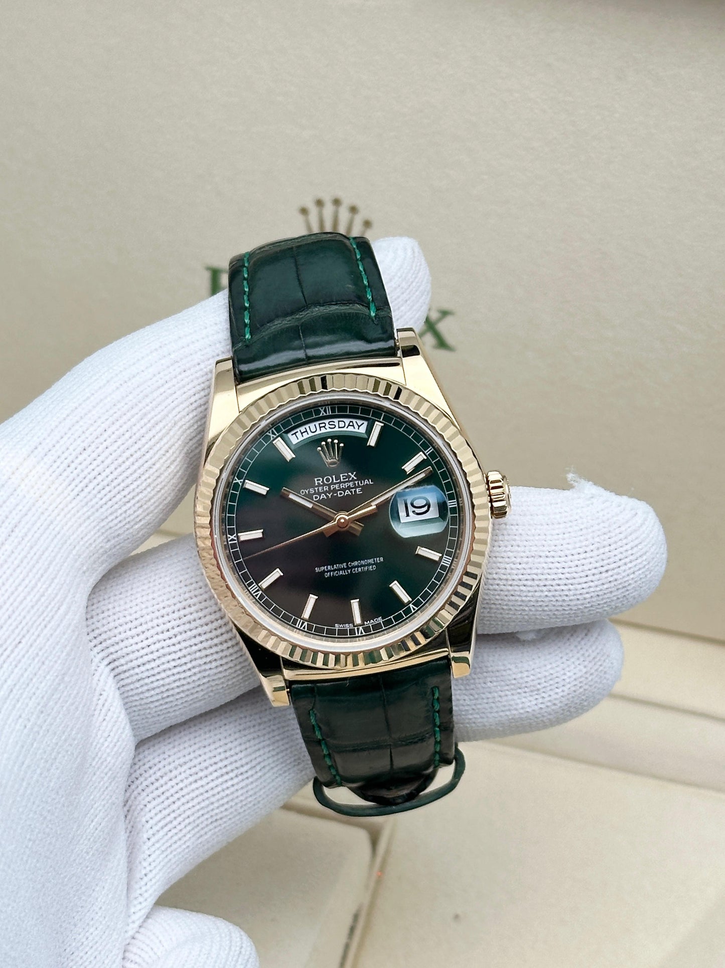 Green Yellow gold - Green Leather- Automatic - 40mm