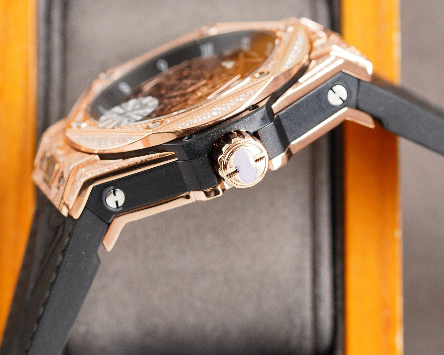 Rosegold - Black Rubber - Automatic - 42mm