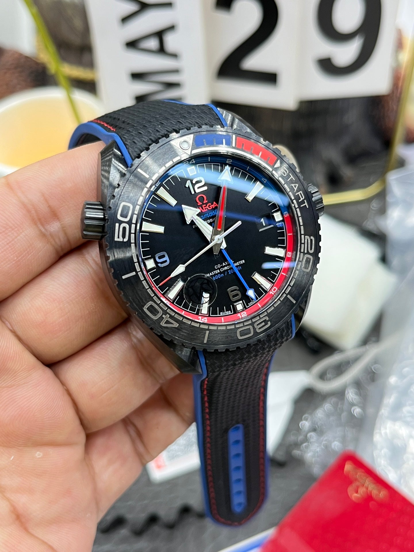 L Size Black Red Steel - Black rubber - Automatic - 45.5mm