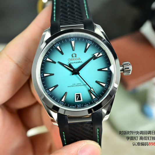 Top version -220.32.41.21.03.001- Ocean Green -Black Rubber - 8900 -Automatic - 41mm