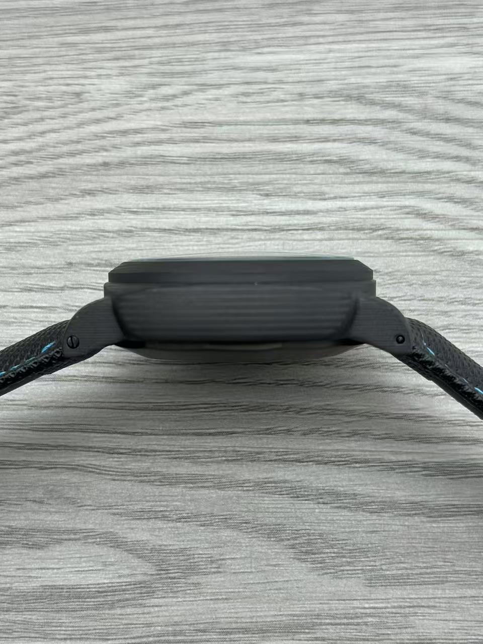 Black - 904L Steel - Black Rubber -Automatic - 44mm