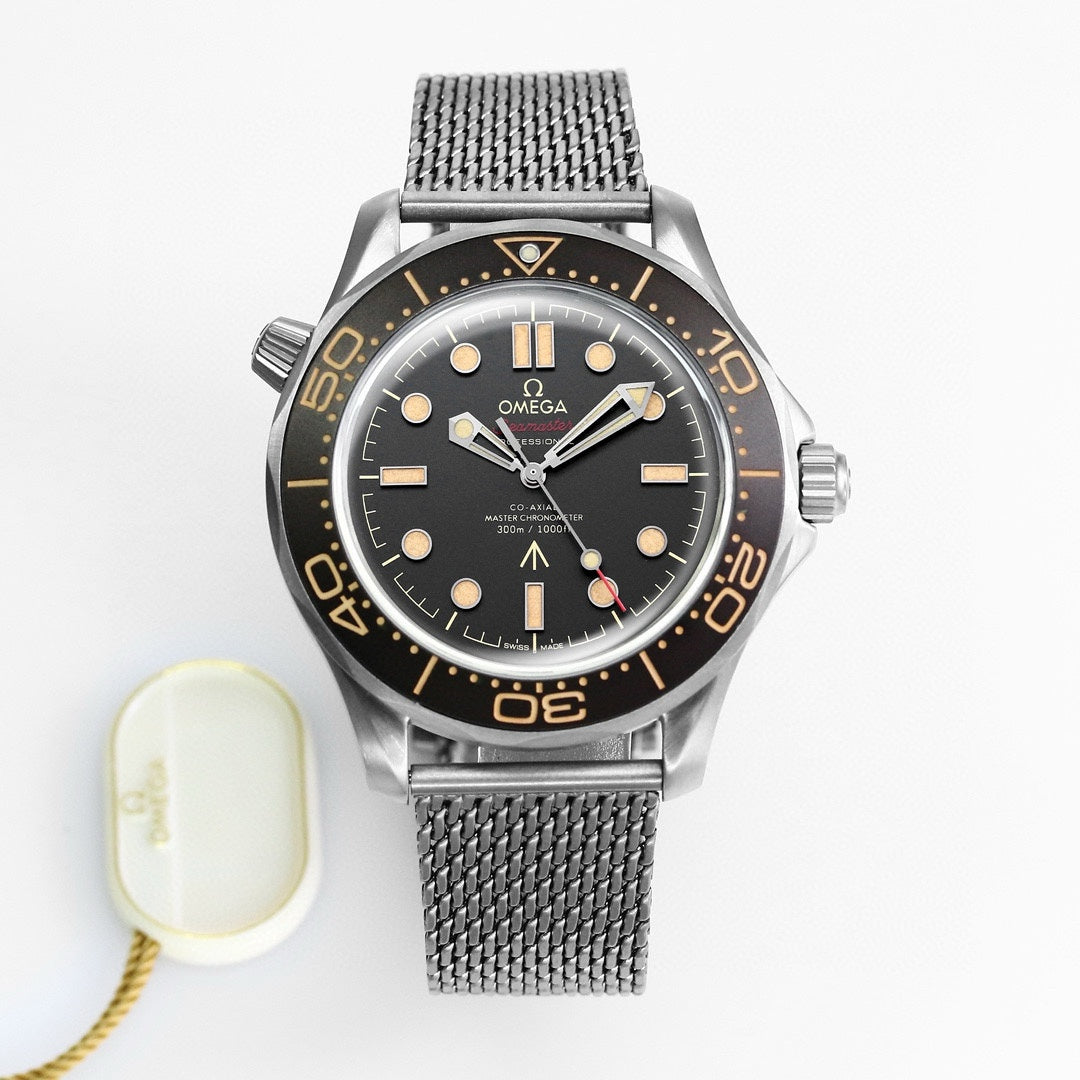 Top Version-210.90.42.20.01- Titanium - Automatic - 42mm