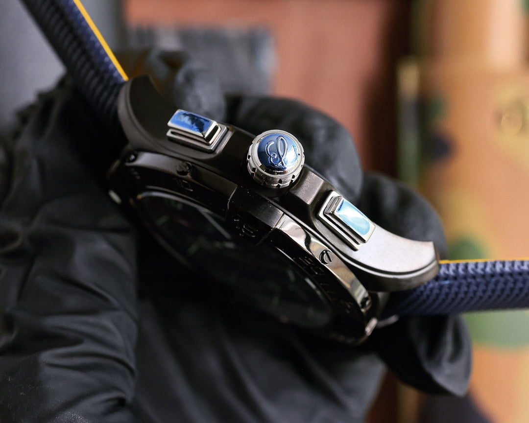 Chronograph -Silver Ceramic Blue - Blue Rubber - Quartz - 43mm