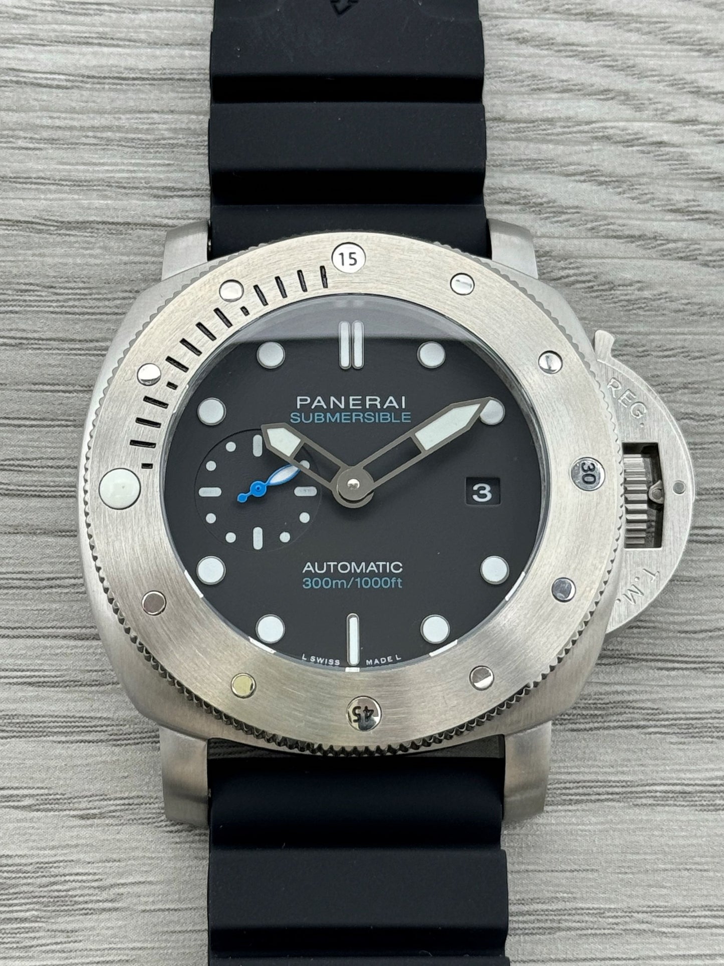 Black - Silver 904L Steel - Black Rubber -Automatic - 47mm