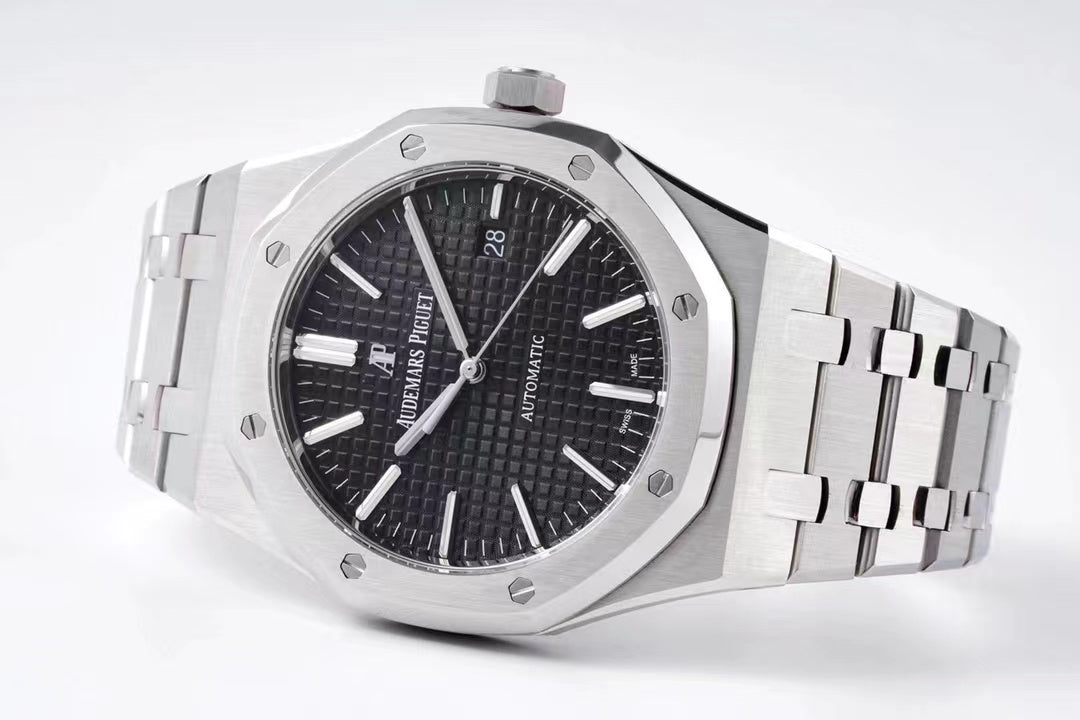 Classic 15400ST - Black 904L Steel - Silver - Automatic - 41mm