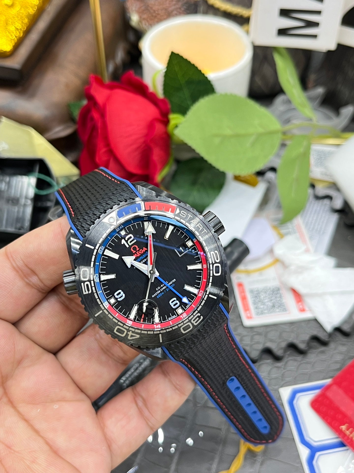 L Size Black Red Steel - Black rubber - Automatic - 45.5mm