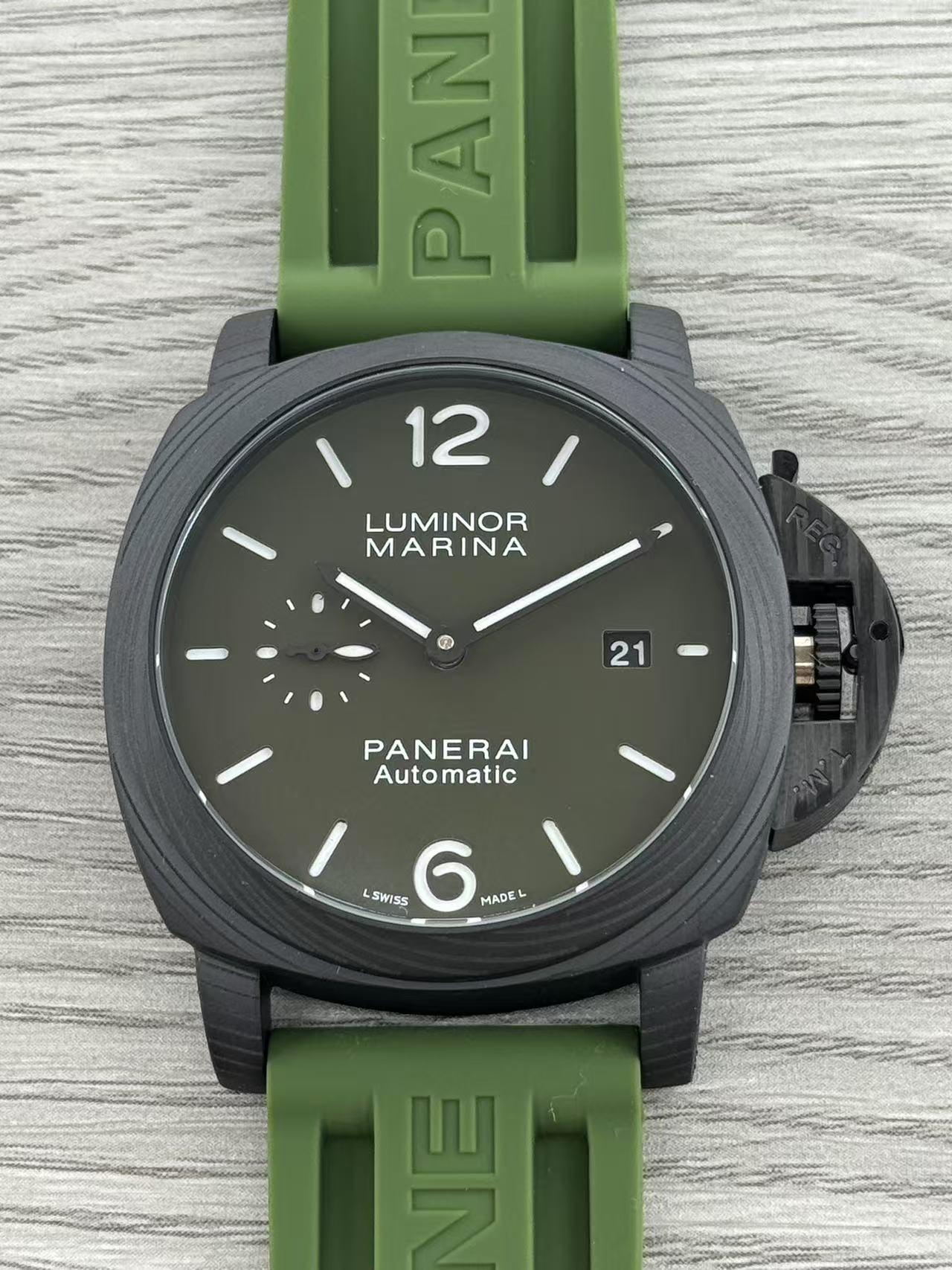 Grey Black - 904L Steel - Green Rubber -Automatic - 44mm