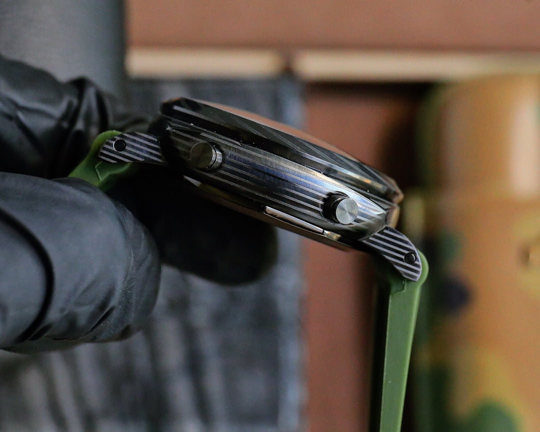 Grey Steel - Green Rubber - Automatic - 47mm