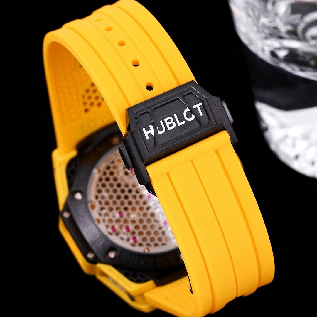 Silver - Yellow Rubber - Automatic - 44mm