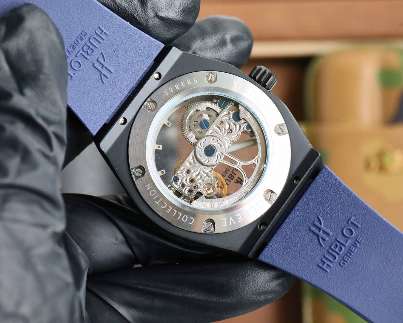 Blue Hollow - Blue Rubber - Automatic - 45mm