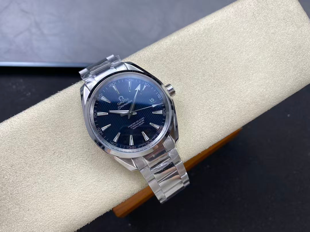 Top version - 231.10.39.21.03.002- Blue Silver -904L Steel - 8500 -Automatic - 41mm
