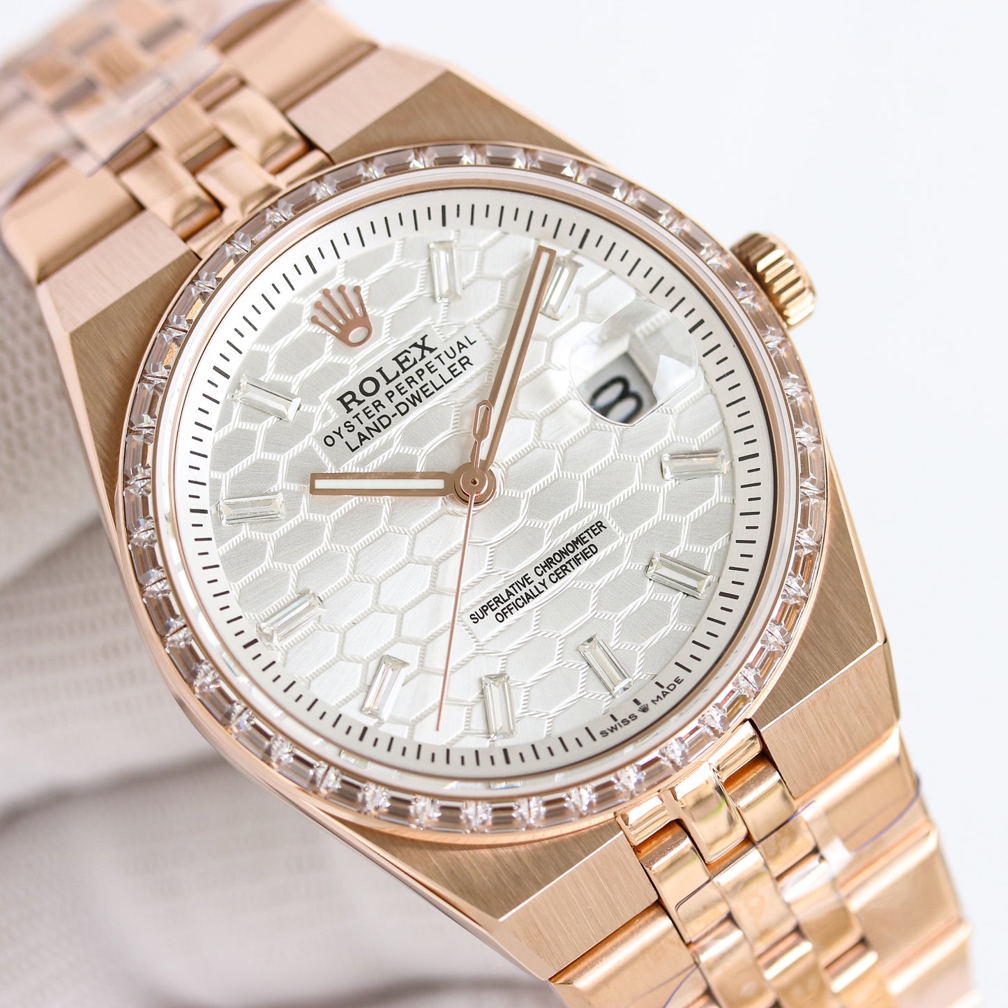 L-Dweller - 127336- White Rhinestones bezel - Yellow 904L Steel- Ultra-thin-Automatic - 40/36mm