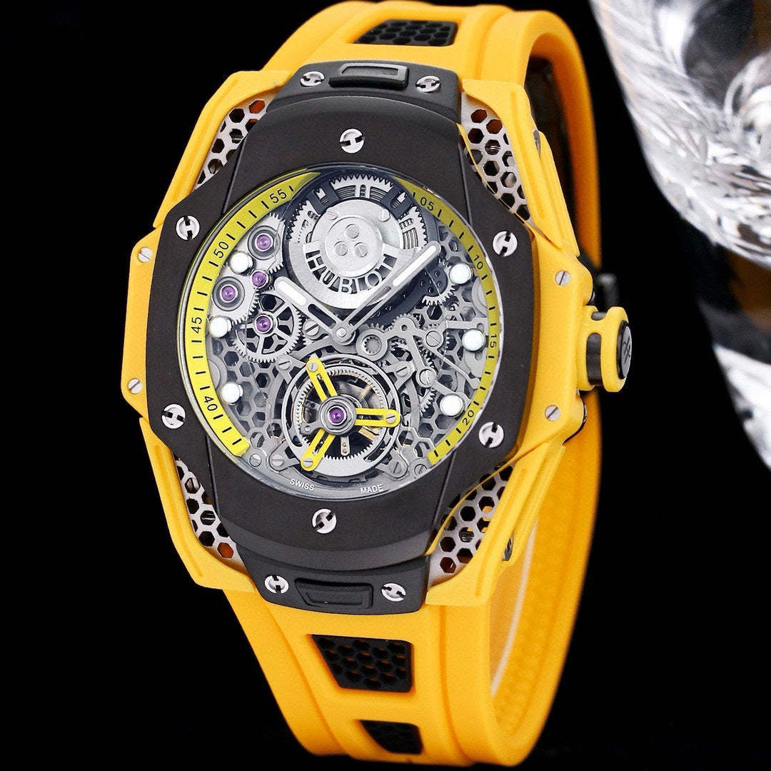 Silver - Yellow Rubber - Automatic - 44mm