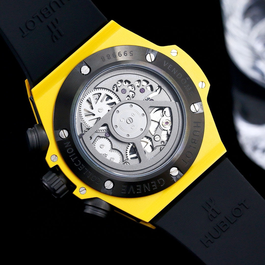 Chronograph -Yellow Carbon Fiber - Yellow Rubber - Quartz - 45mm