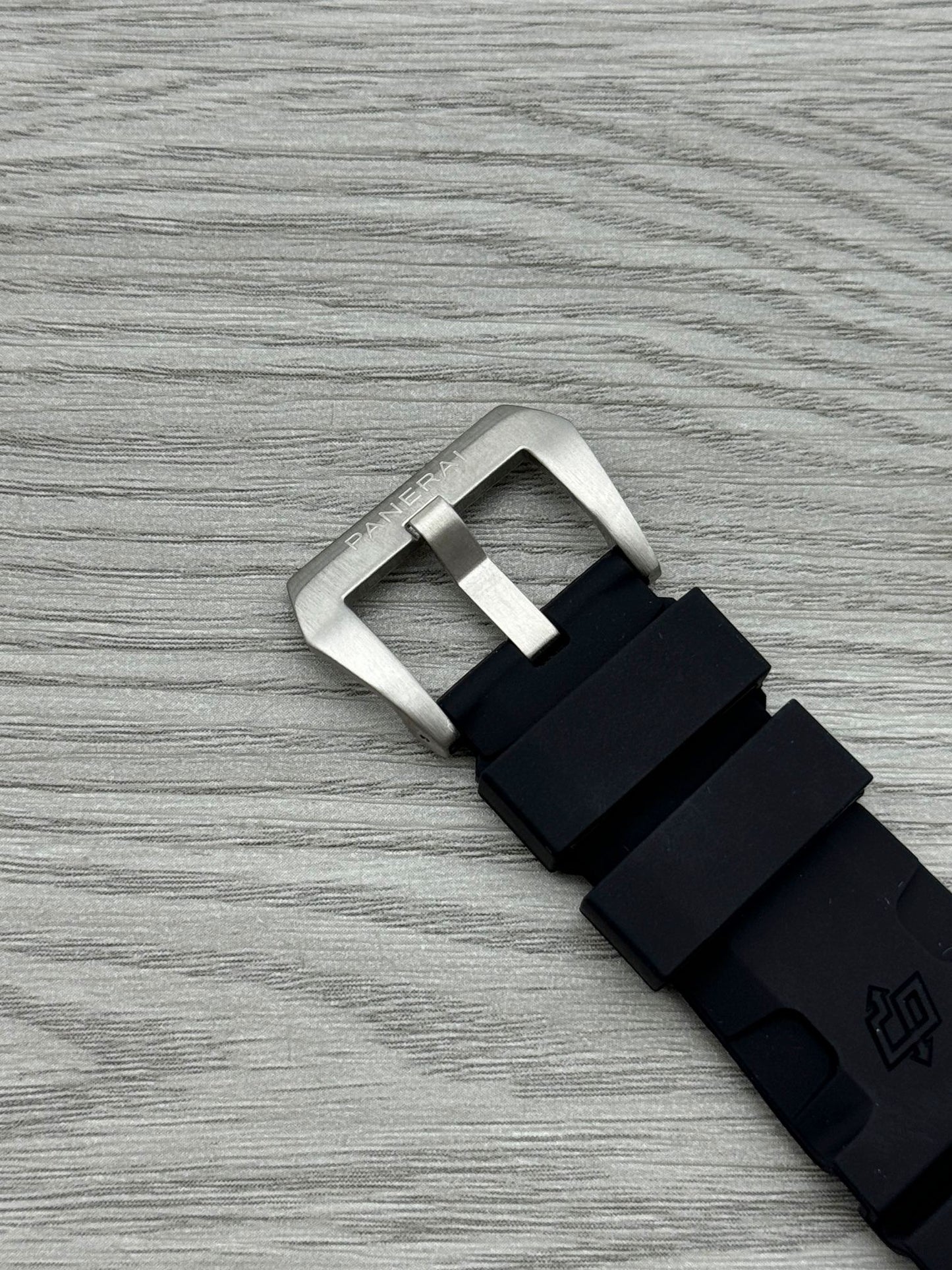 Black - Silver 904L Steel - Black Rubber -Automatic - 47mm