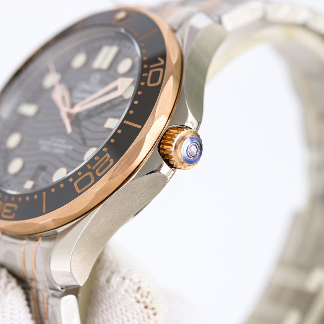 Top Version-210.20.42.20.01.002- Black face - 904L Steel -Free rubber stap -Automatic - 42mm