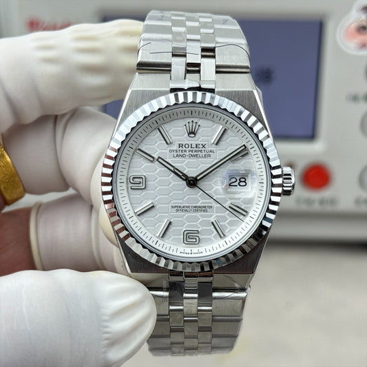 L-Dweller - 127336- White - Silver 904L Steel- Ultra-thin-Automatic - 40/36mm