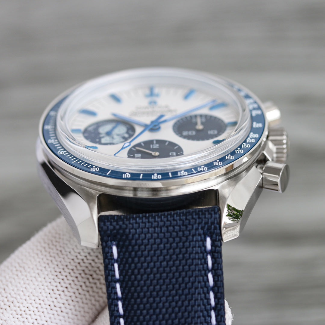 Blue Rubber - Chronograph - 3861 movement -Manual winding - 42mm