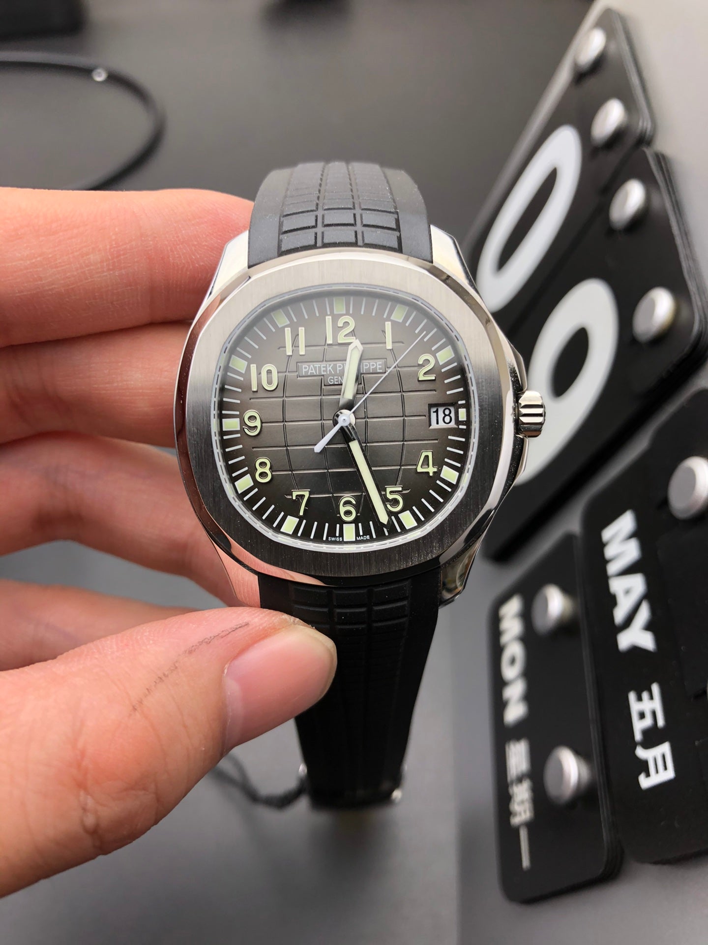 Grey - Black Rubber - Automatic - 41mm