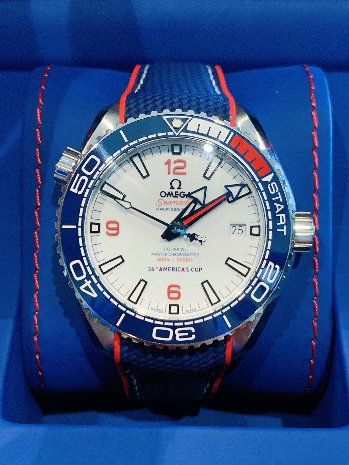 White - Blue Rubber - Automatic - 43mm